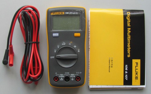 FLUKE 106 F106 Palm-sized Digital Meter Multimeter Smaller Than F15B Data Hold 